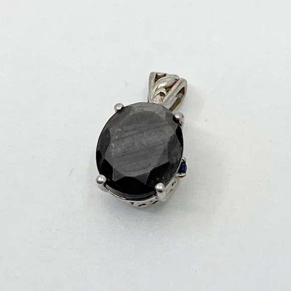 Sterling silver black sapphire pendant - GM659 - Picture 3 of 4